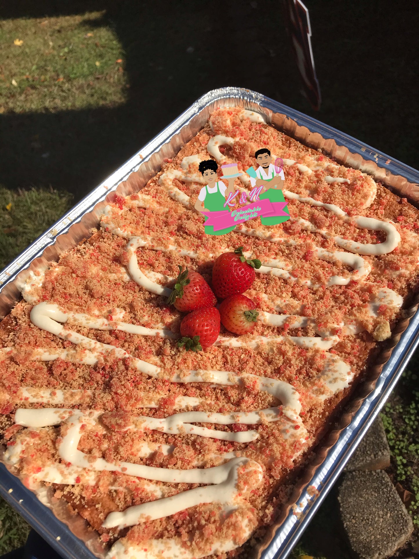 XL Strawberry Crunch CracK’N Brownies